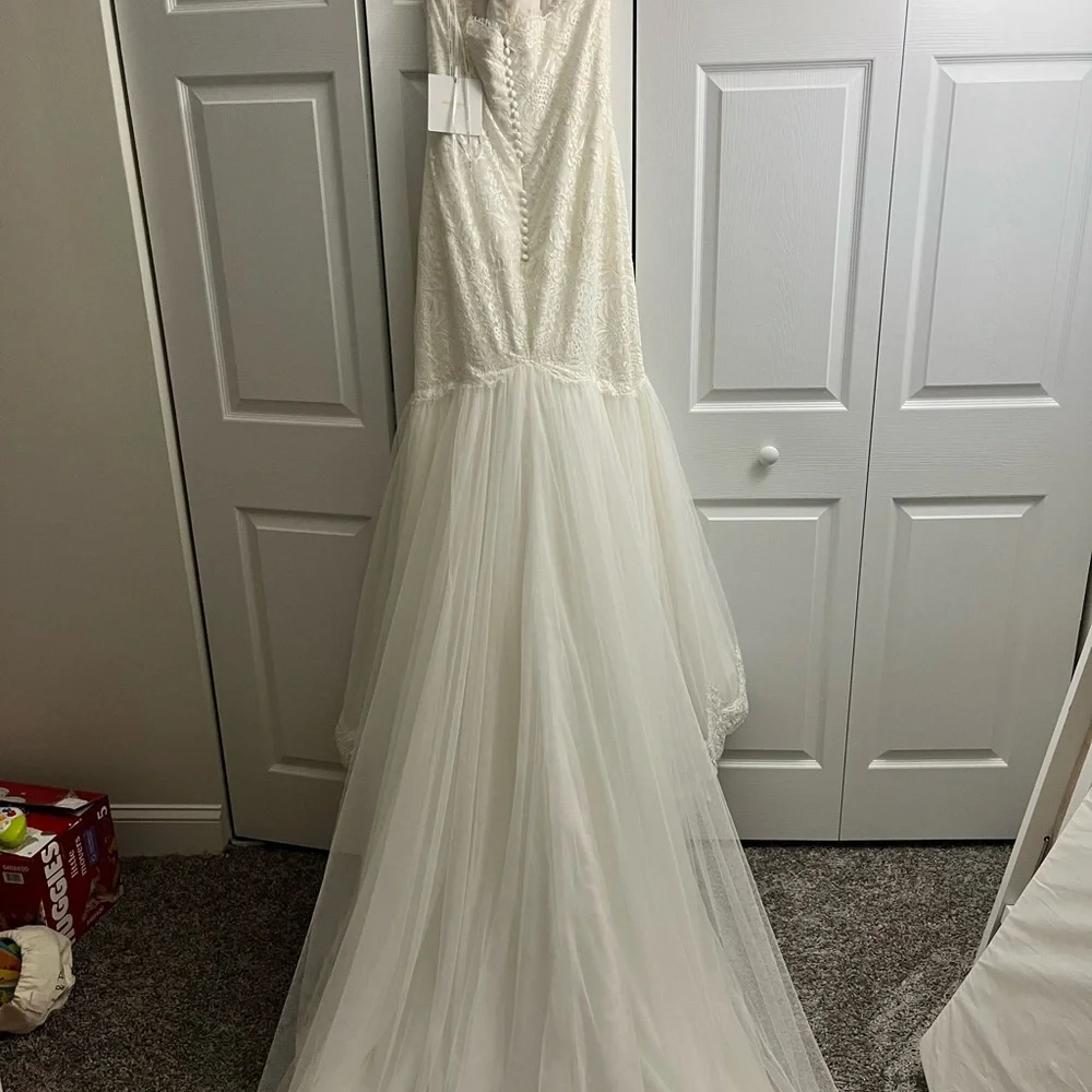 Wedding Dress : Pronovias - Picture 9 of 11